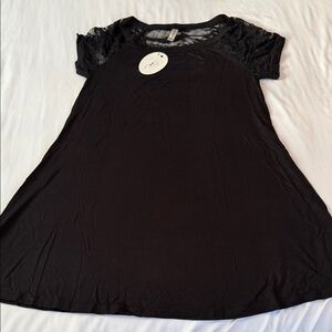 Emerald Black Lace Detail Top